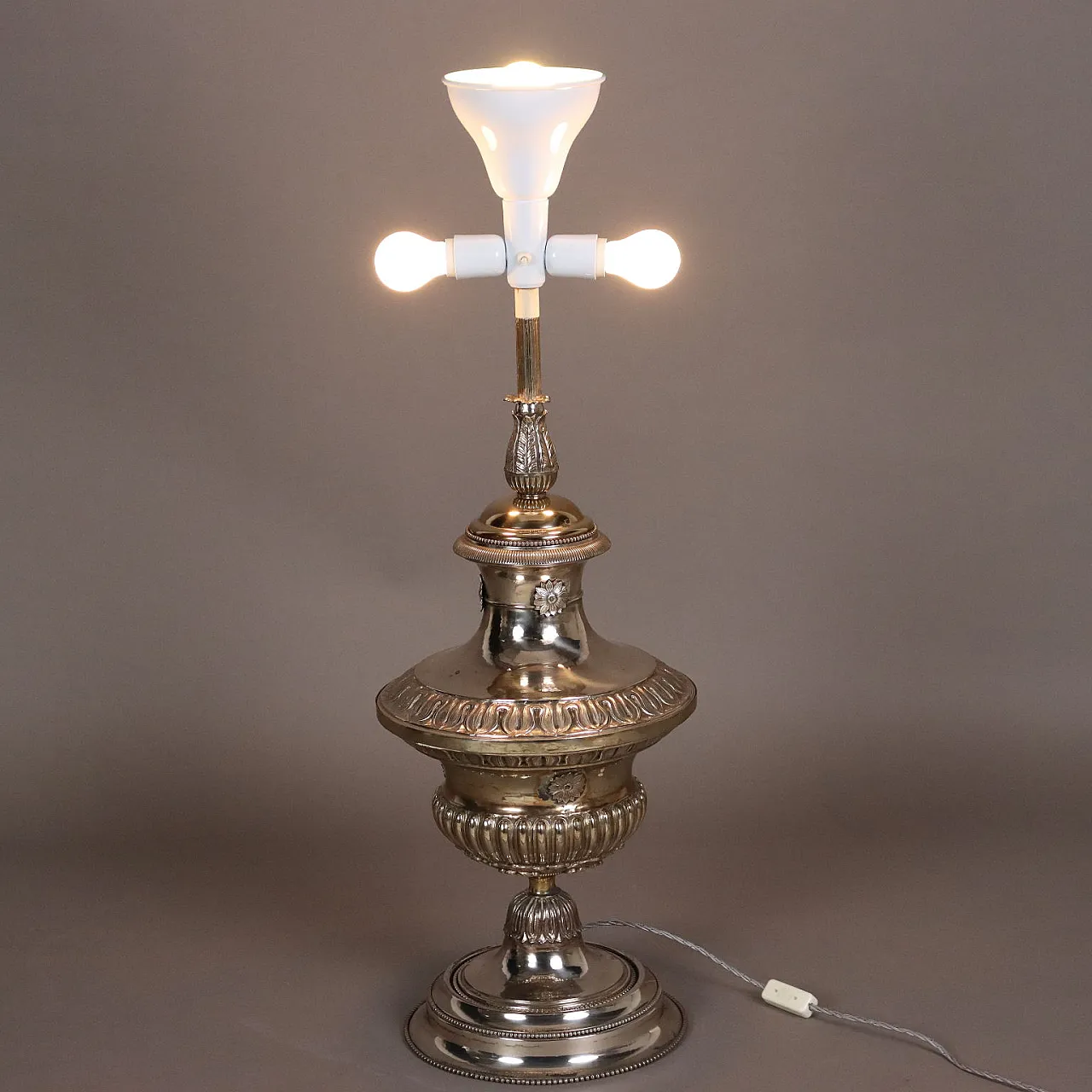 Lampada da terra in lamierino, '900 1