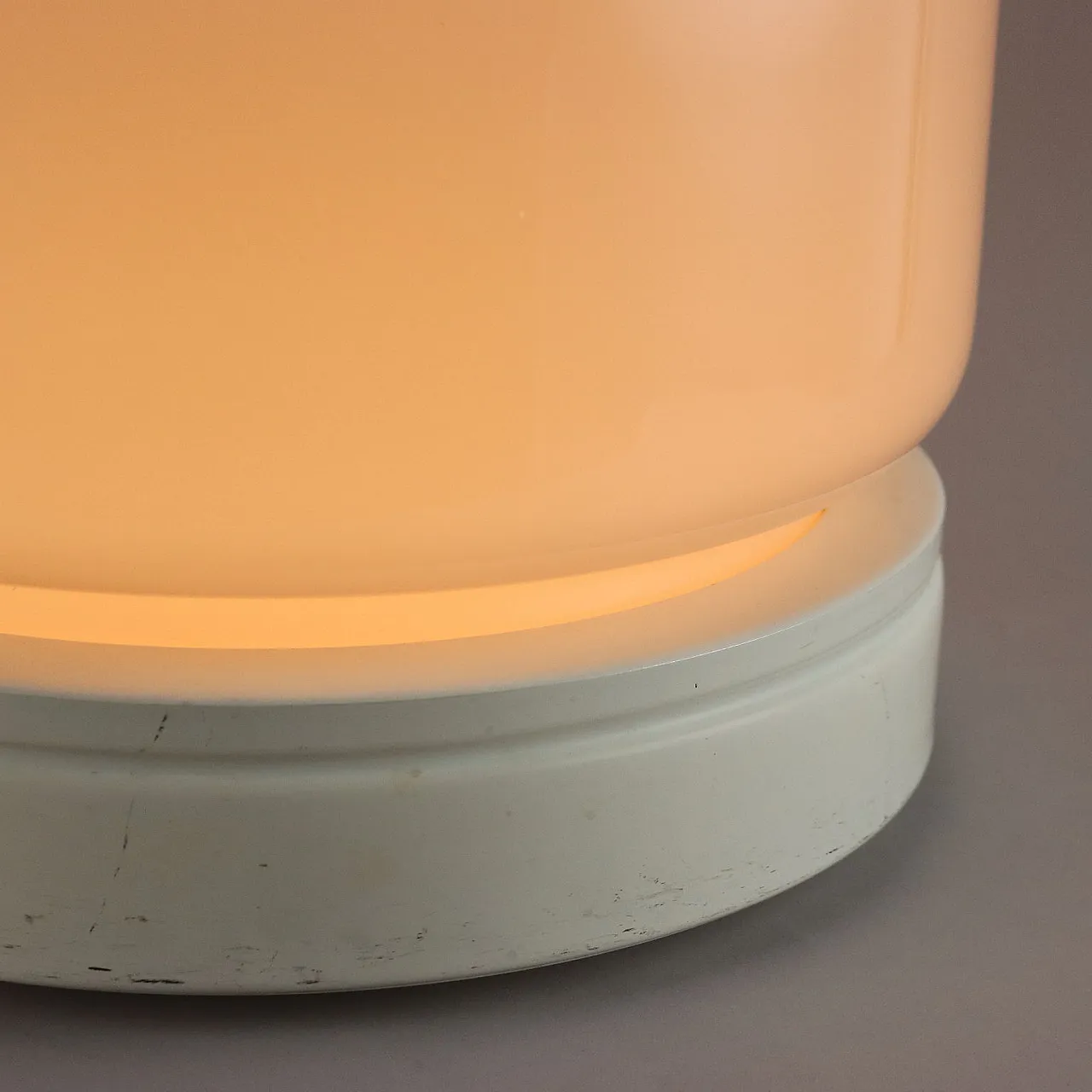 Lampada da tavolo in alluminio e vetro di Stilnovo, anni '60 4