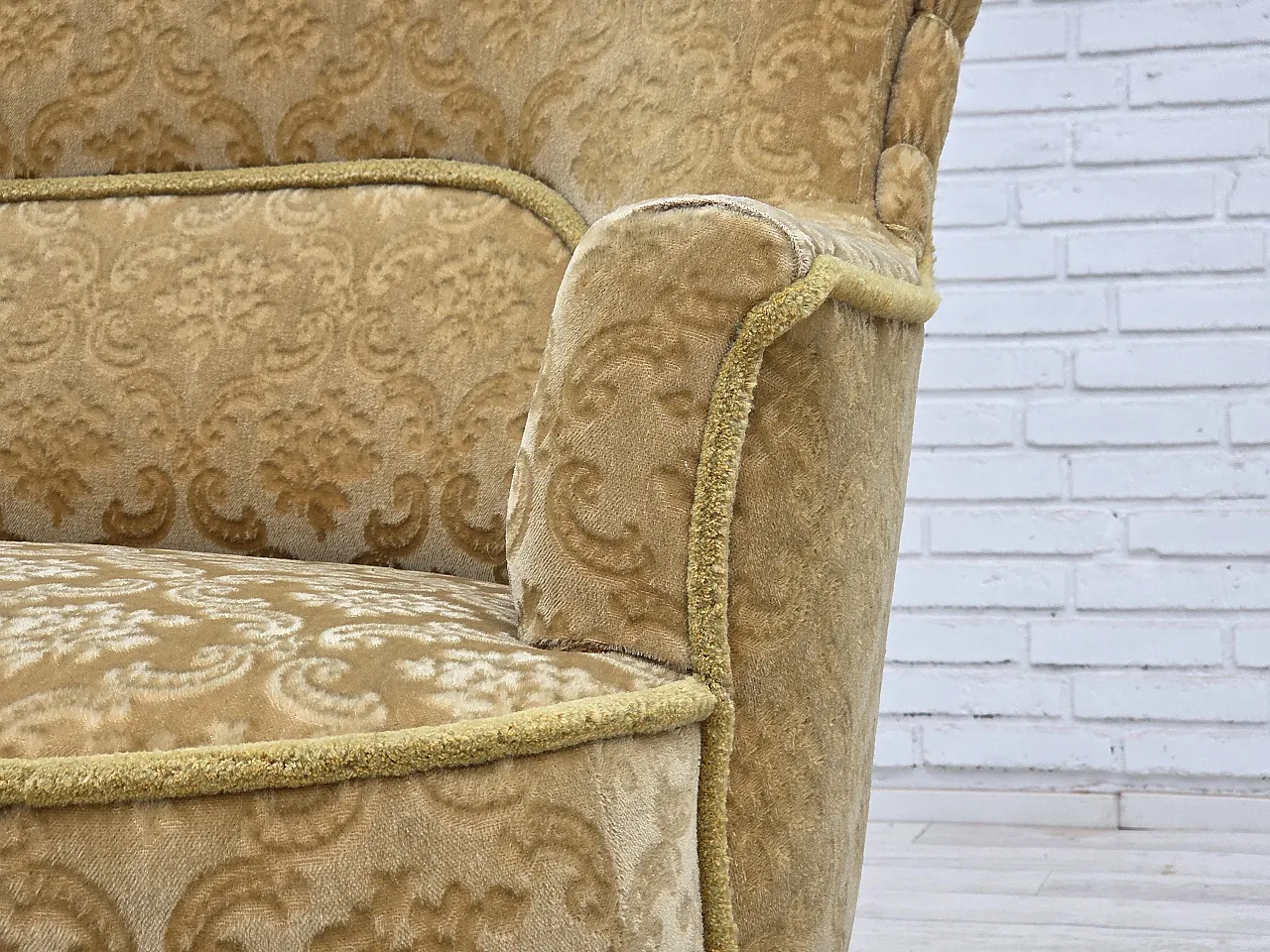 Danish 2-seater sofa, green damask velvet with fringe, 1950s 3