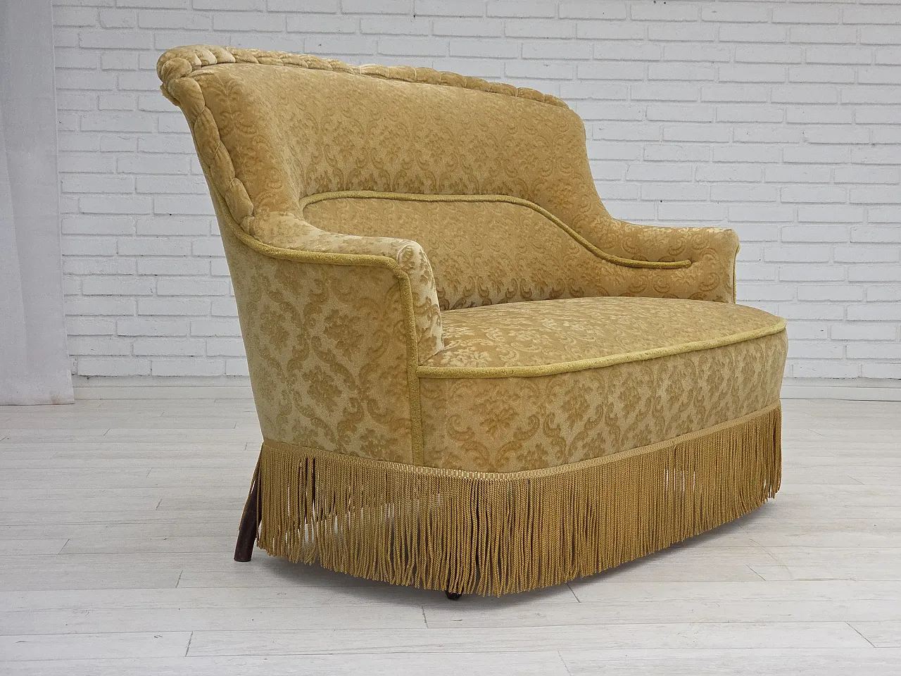 Danish 2-seater sofa, green damask velvet with fringe, 1950s 9