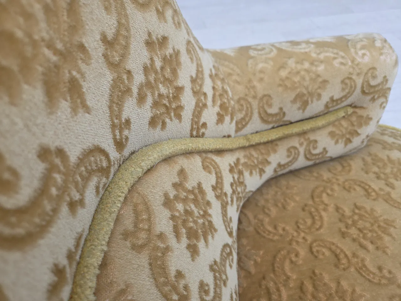 Danish 2-seater sofa, green damask velvet with fringe, 1950s 10