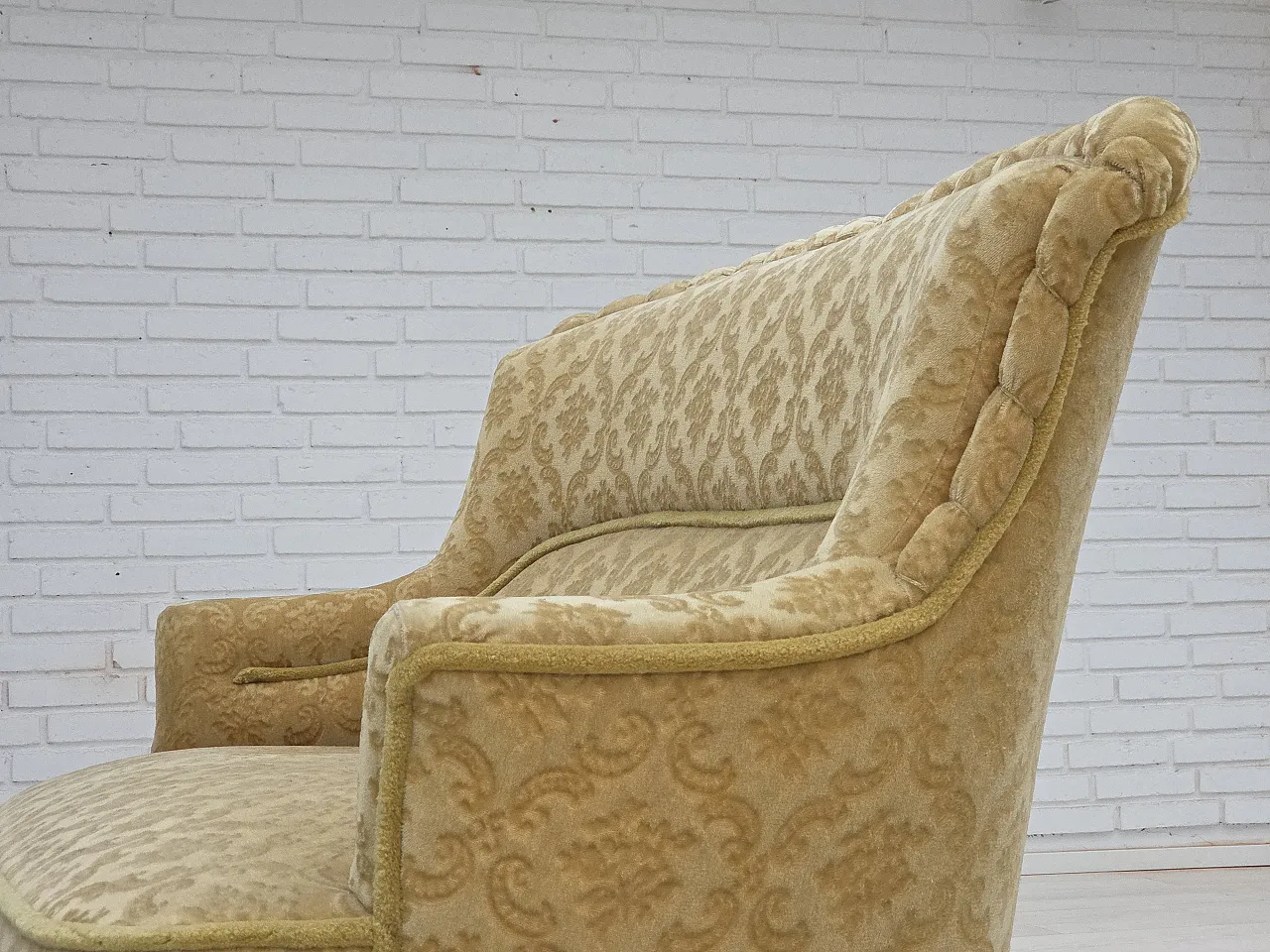 Danish 2-seater sofa, green damask velvet with fringe, 1950s 17