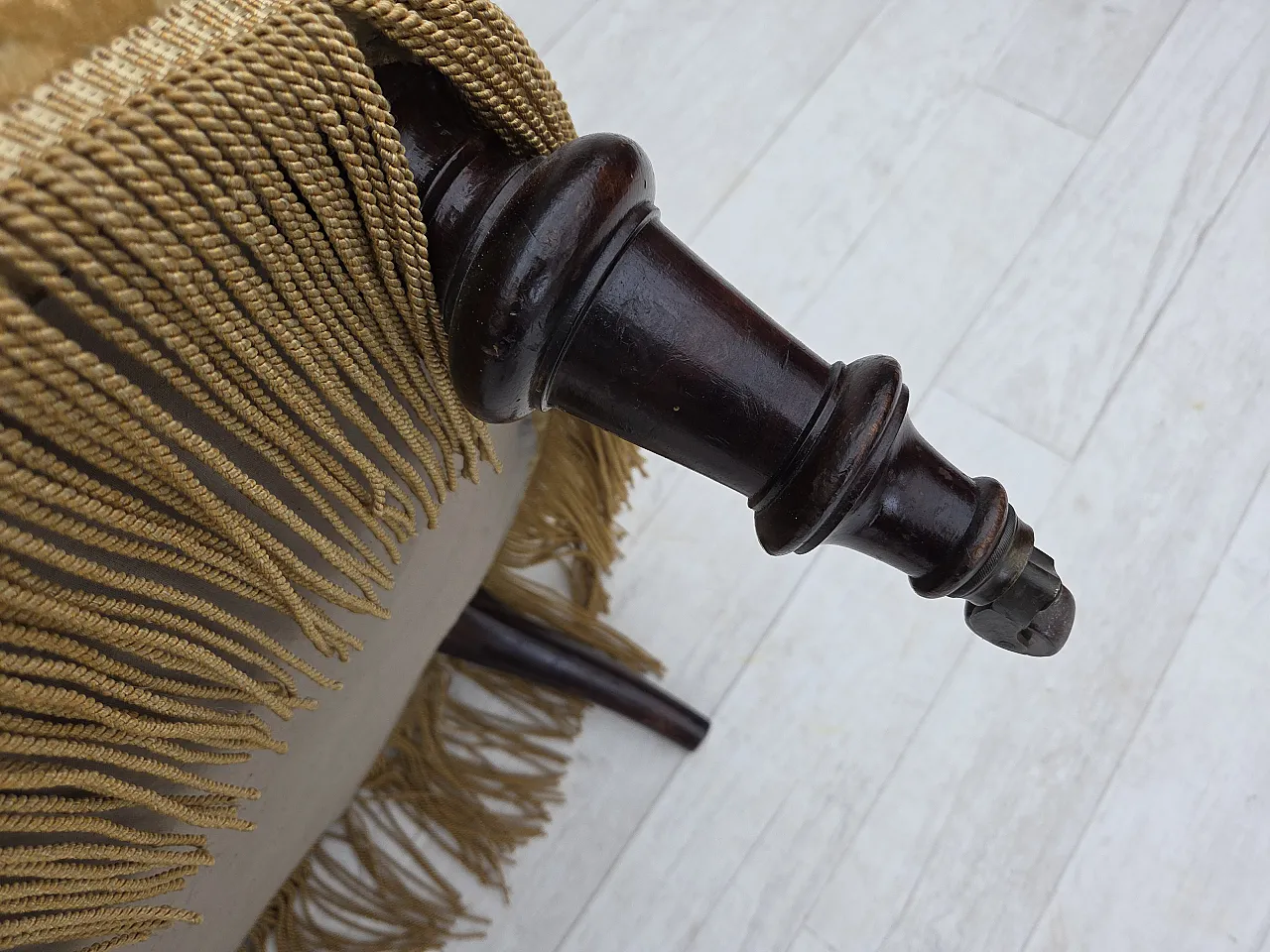 Danish 2-seater sofa, green damask velvet with fringe, 1950s 20