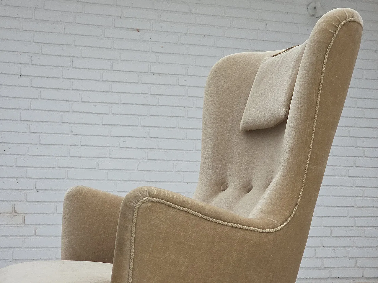 Poltrona danese in velluto verde/marrone, anni '60 15