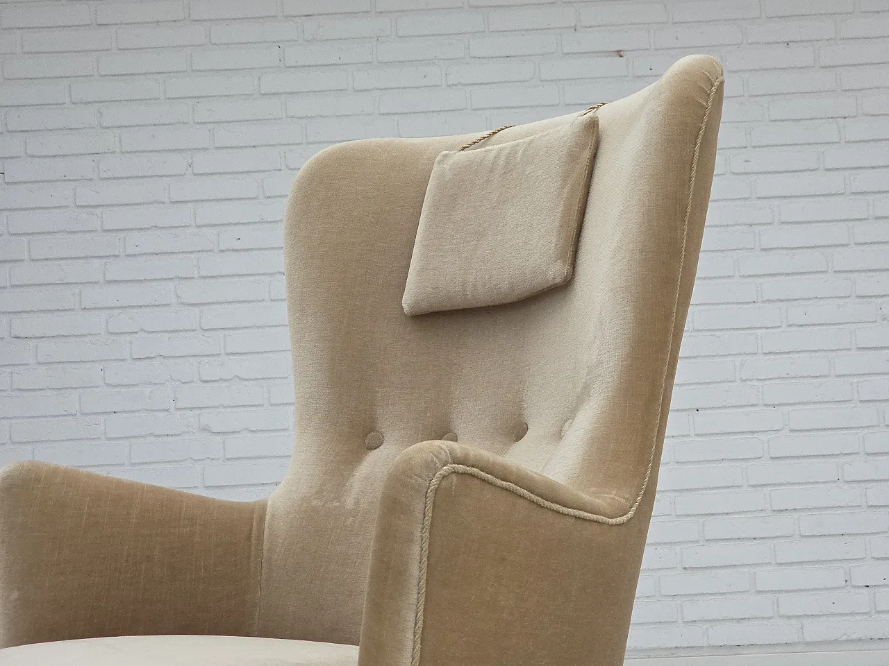 Poltrona danese in velluto verde/marrone, anni '60 17