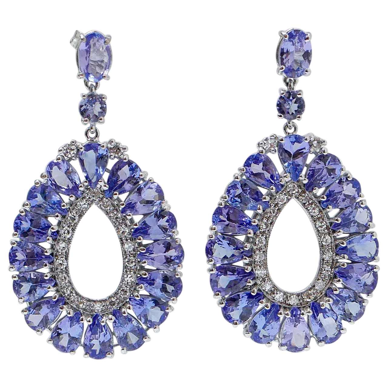 Orecchini pendenti in tanzanite, diamanti, oro bianco, anni '60 6