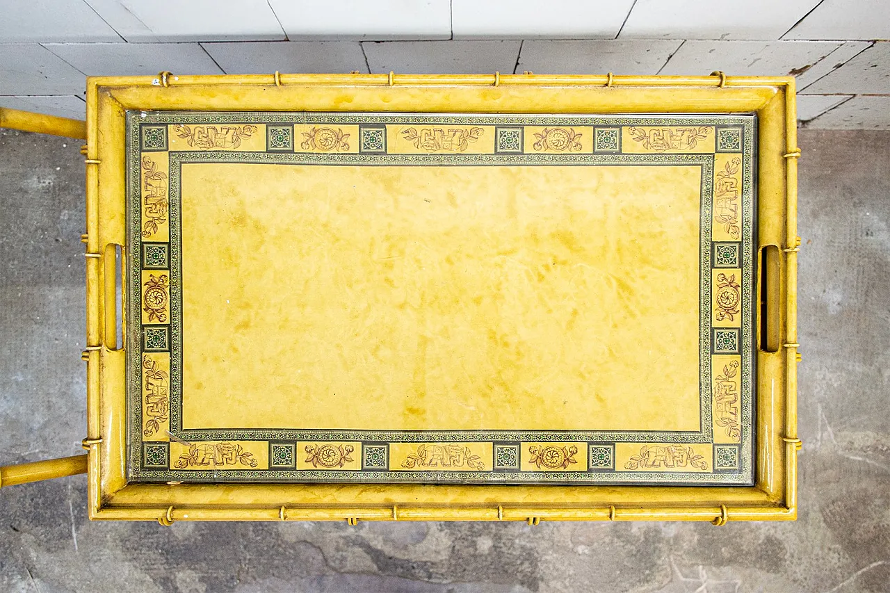 Carrello in metallo laccato e vetro con vassoio, anni '50 4