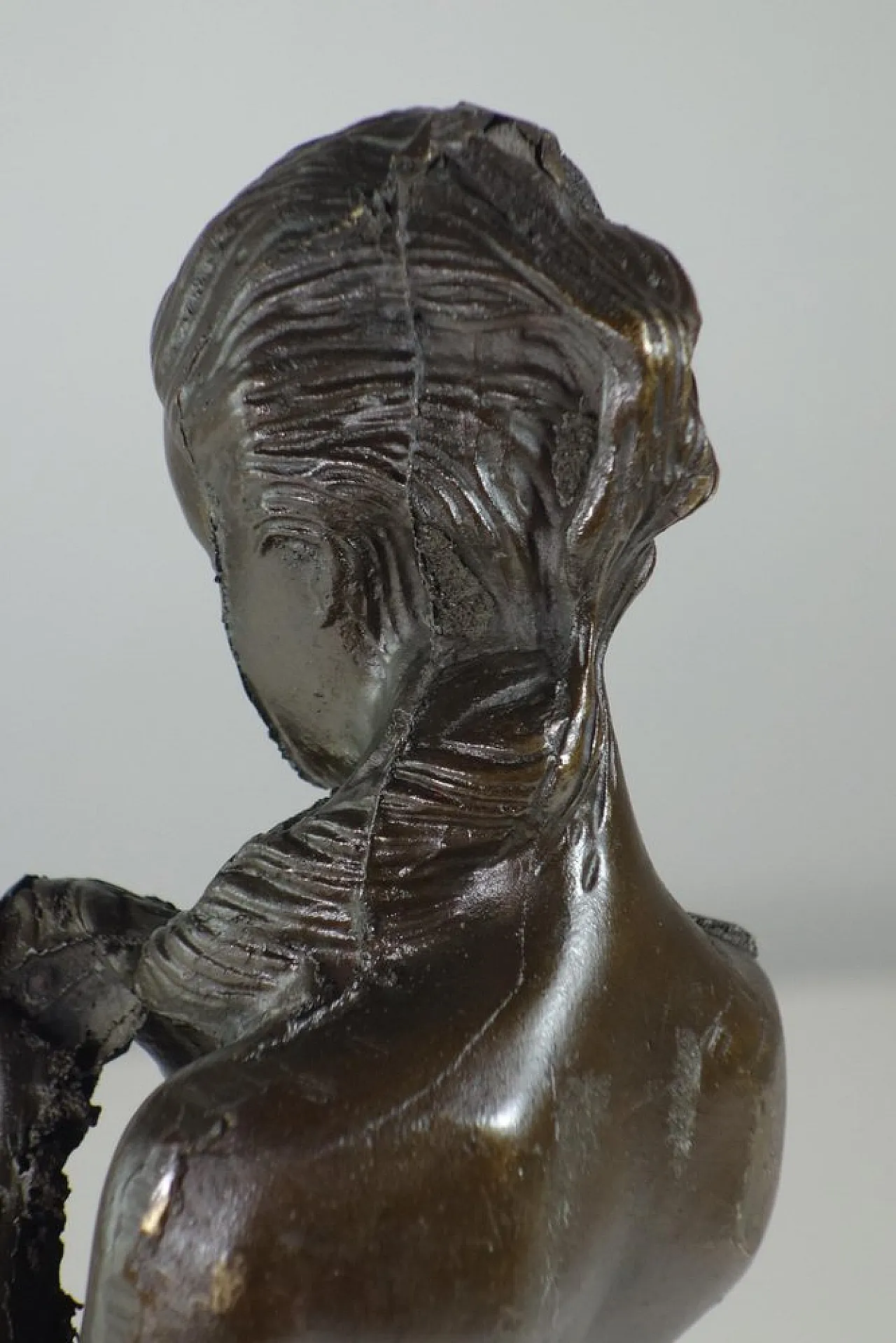 Scultura in bronzo di Donna, inizio 900 8