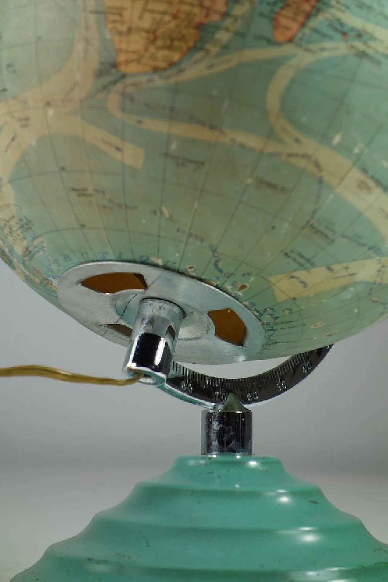 French Light Globe by Perrina in multicolored glass, 1950 9