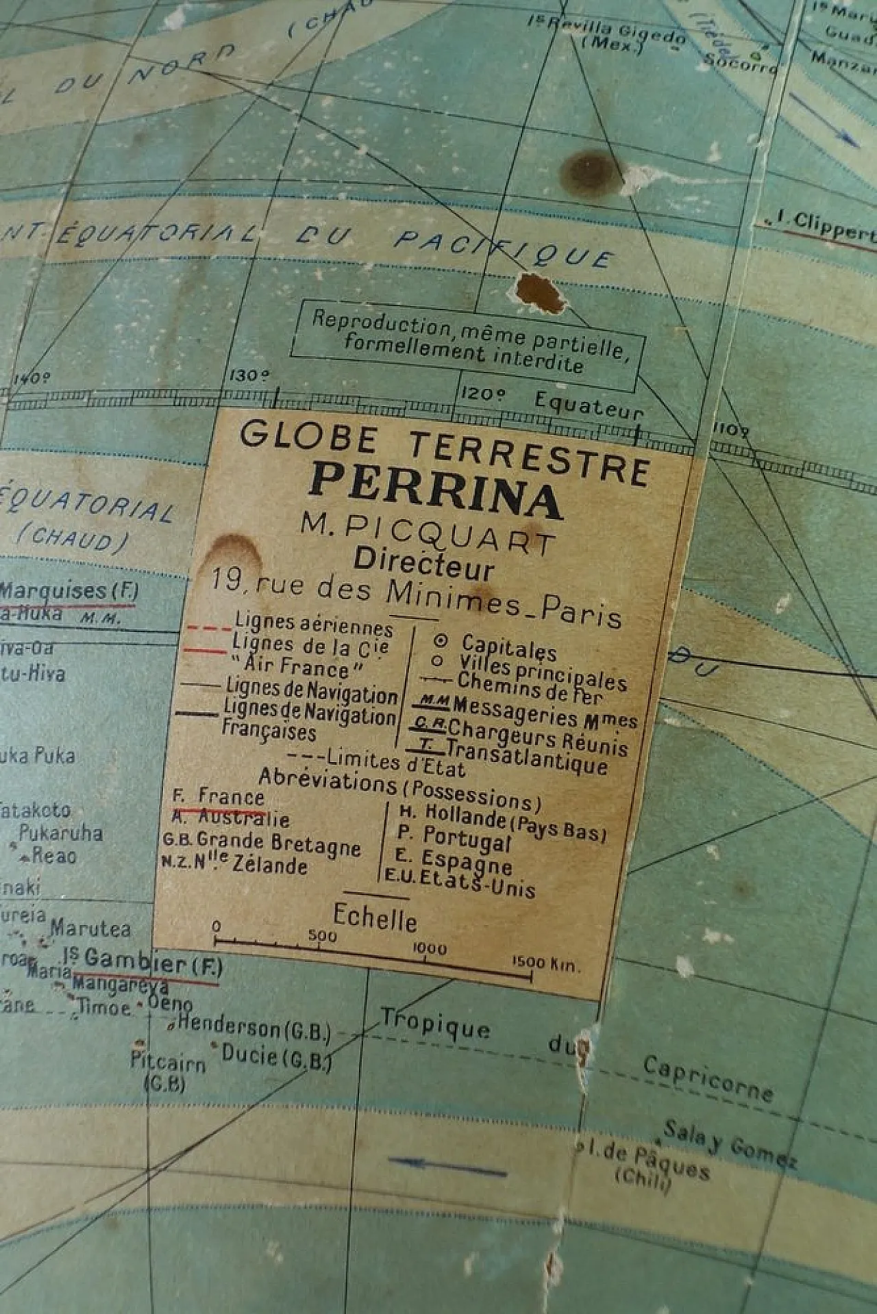 French Light Globe by Perrina in multicolored glass, 1950 10