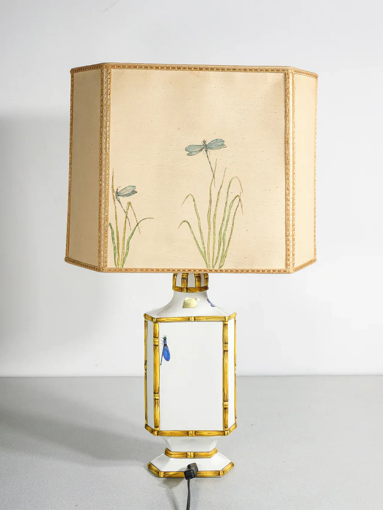 Lampada abat jour in ceramica e tessuto di Costa, fine '900 3