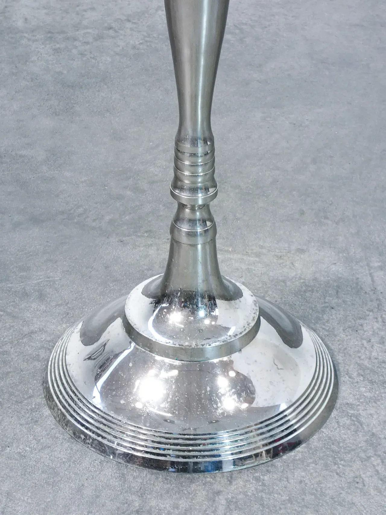 Candelabro da pavimento in metallo cromato, '900 9