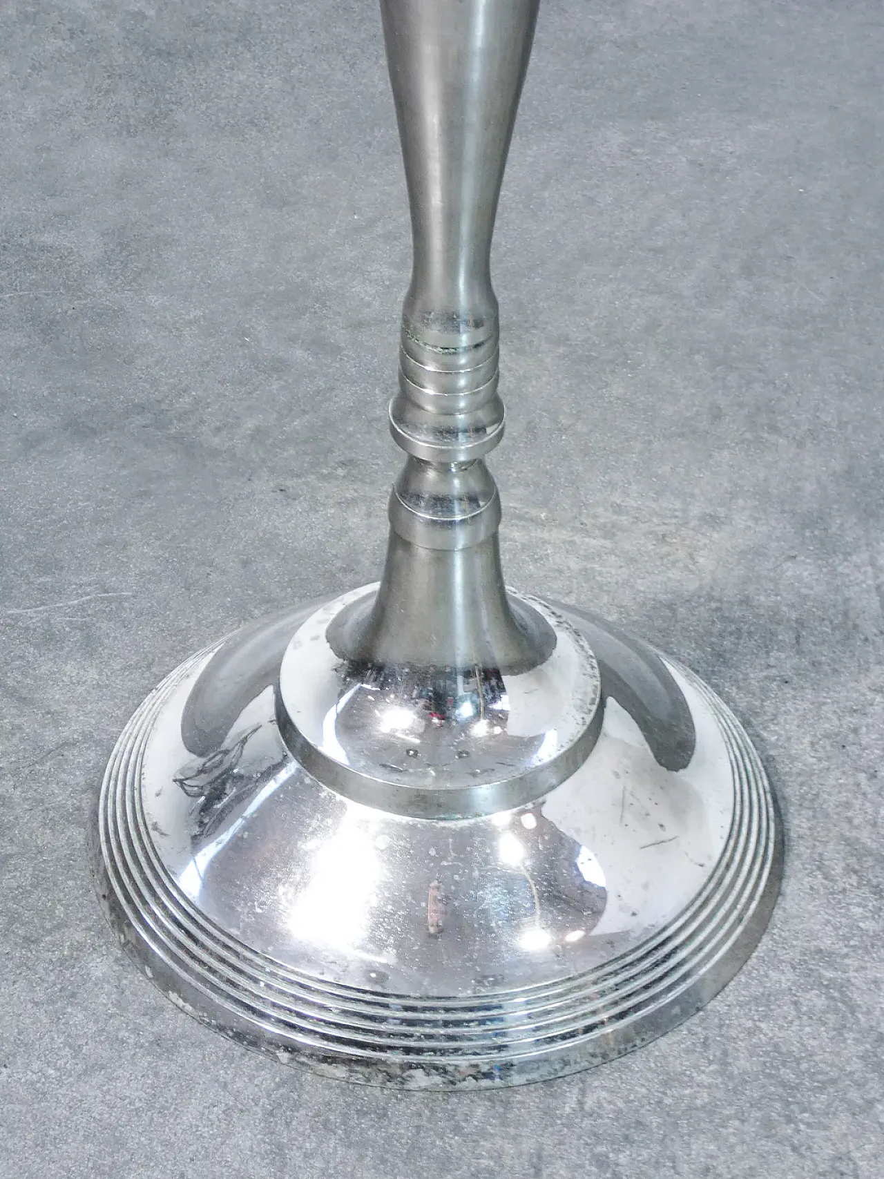 Candelabro da pavimento in metallo cromato, '900 10