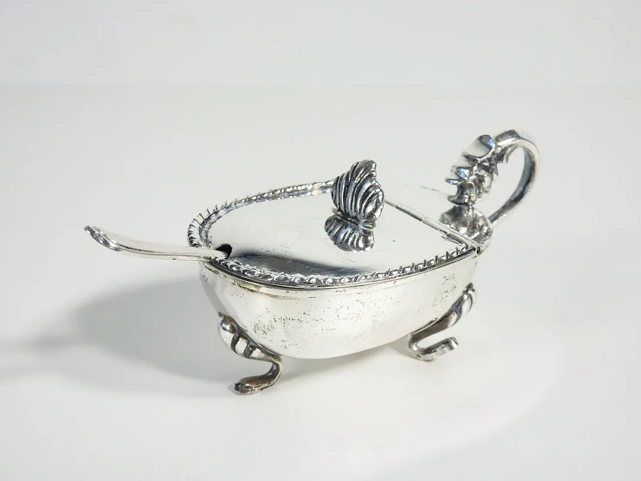 Saliera e pepiera da tavola in argento, metà '900 2