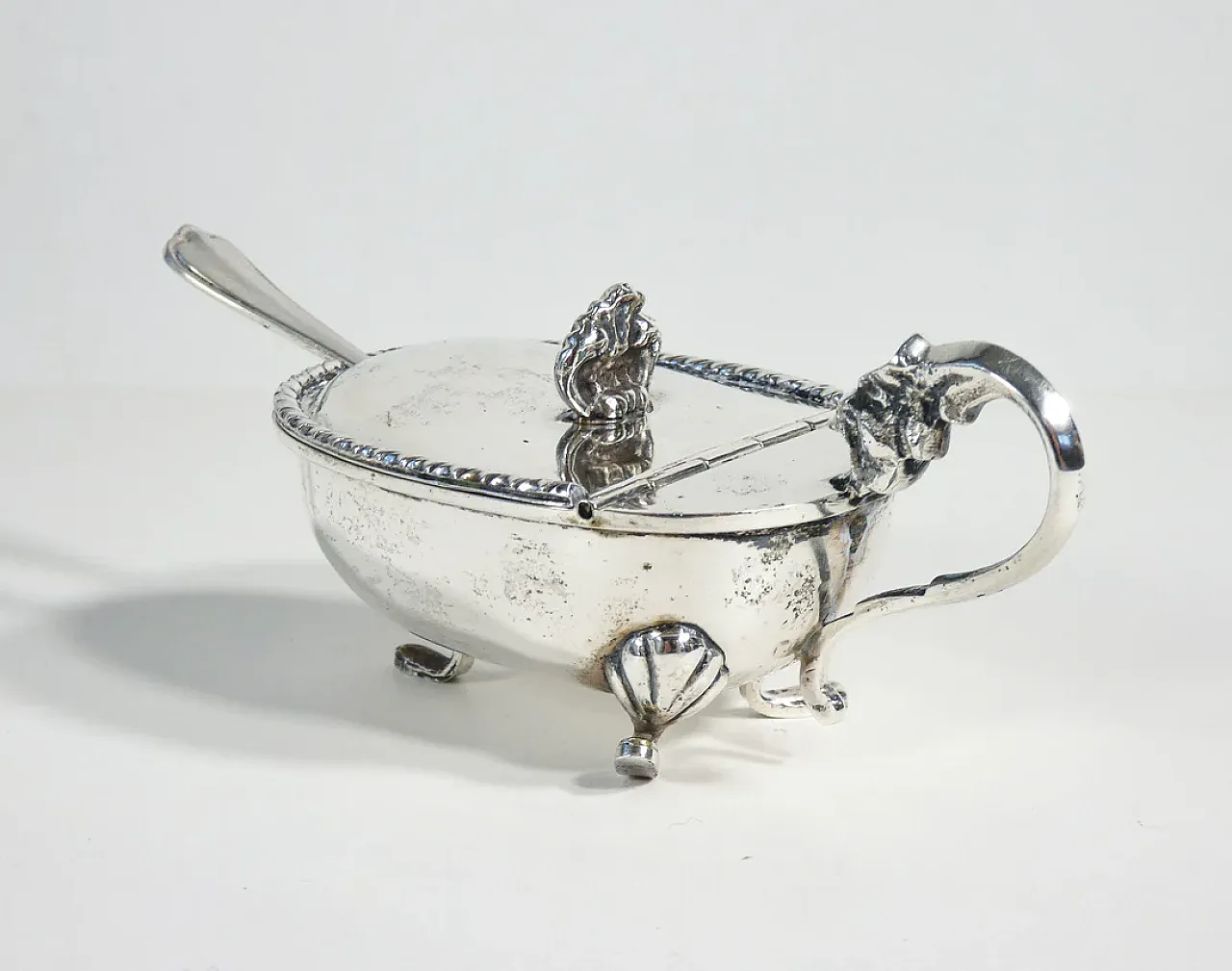 Saliera e pepiera da tavola in argento, metà '900 6