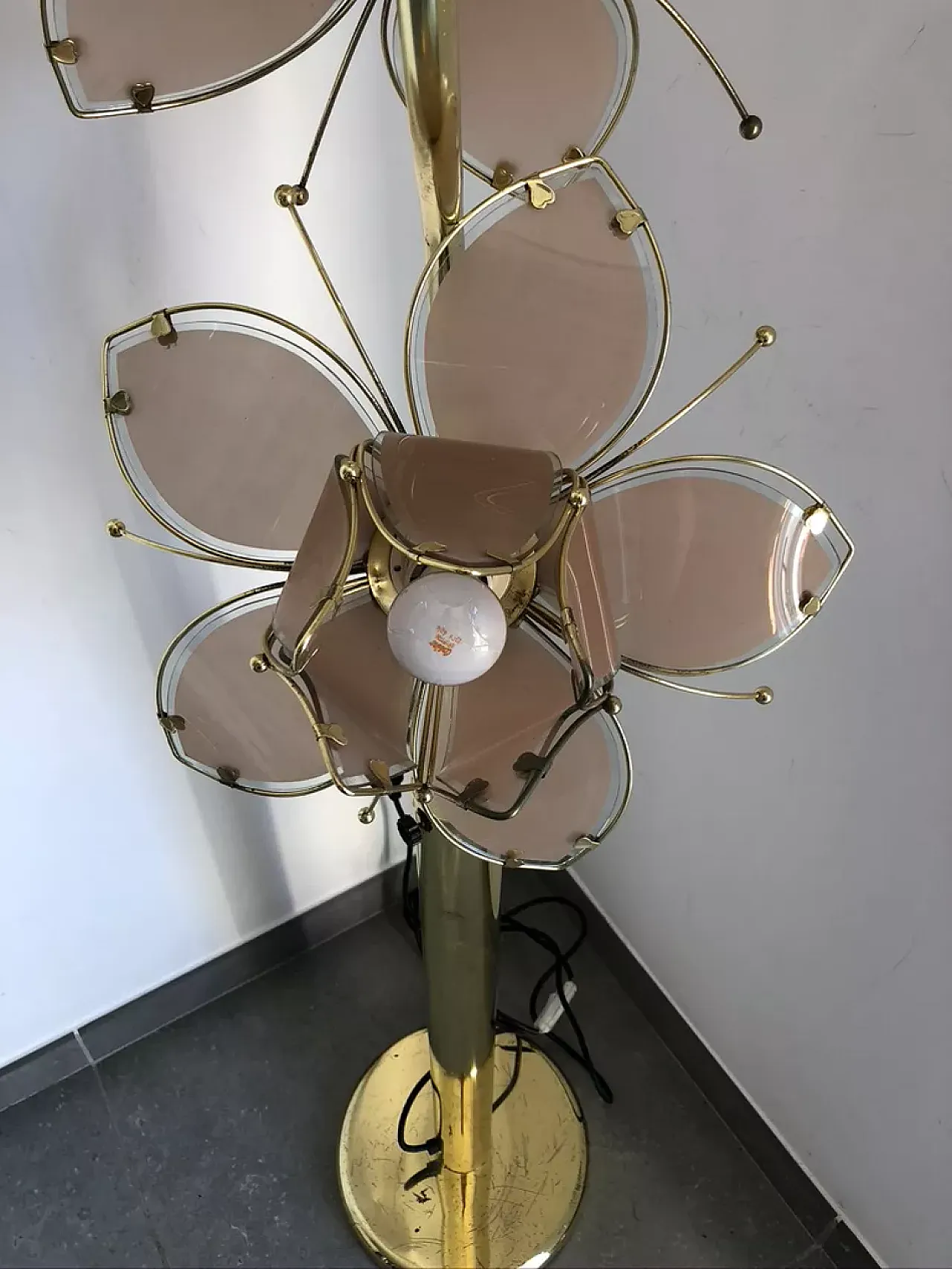 Lampada da terra a forma di fiore di loto, anni '70 9