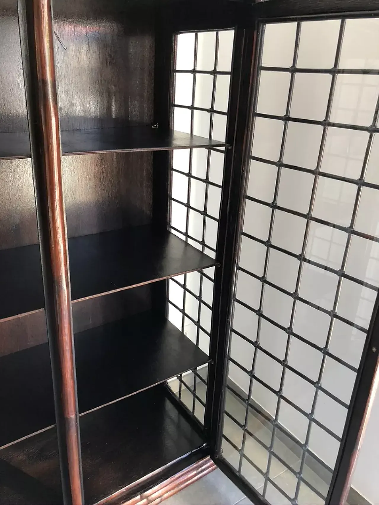 Bamboo and glass showcase, 20th century 10