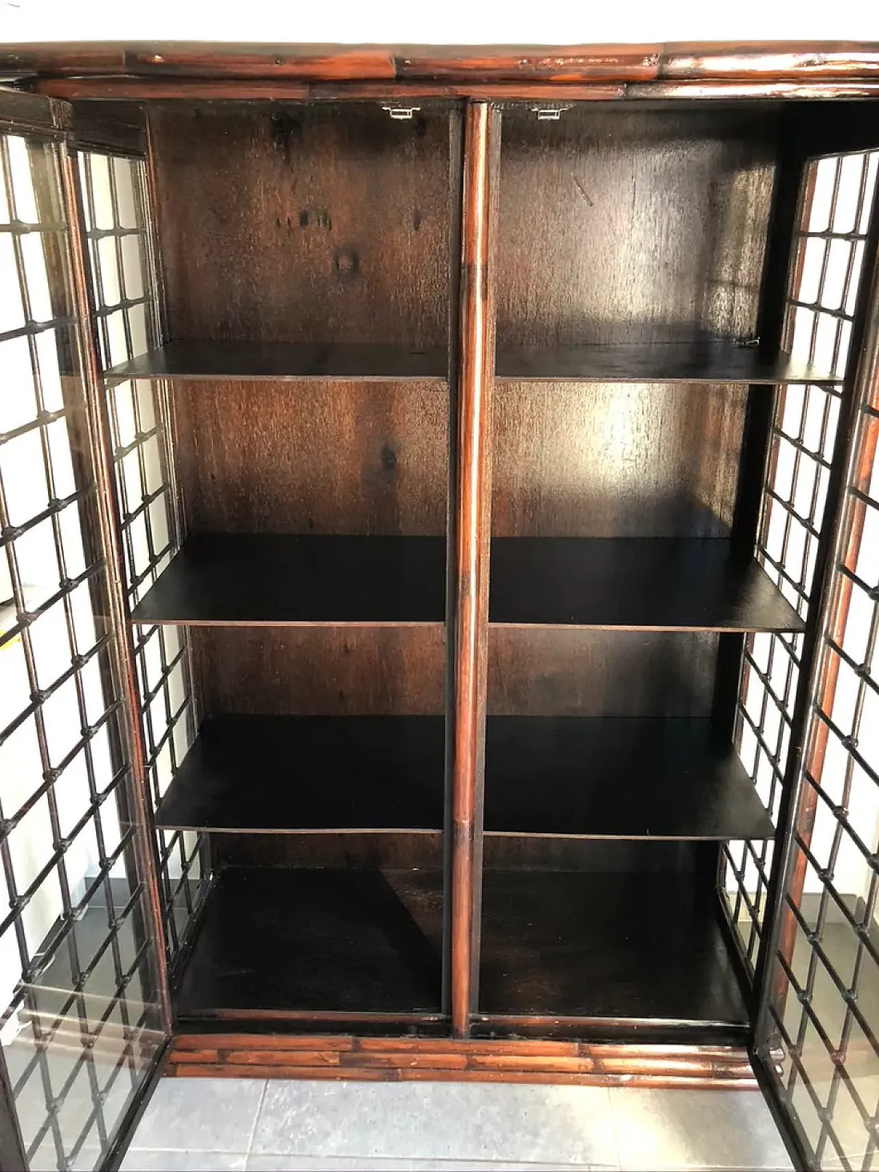 Bamboo and glass showcase, 20th century 12