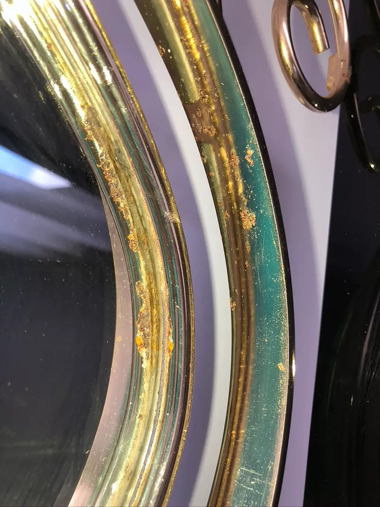 Toeletta in ottone, vetro e plastica nera con sgabello peloso, '900 14