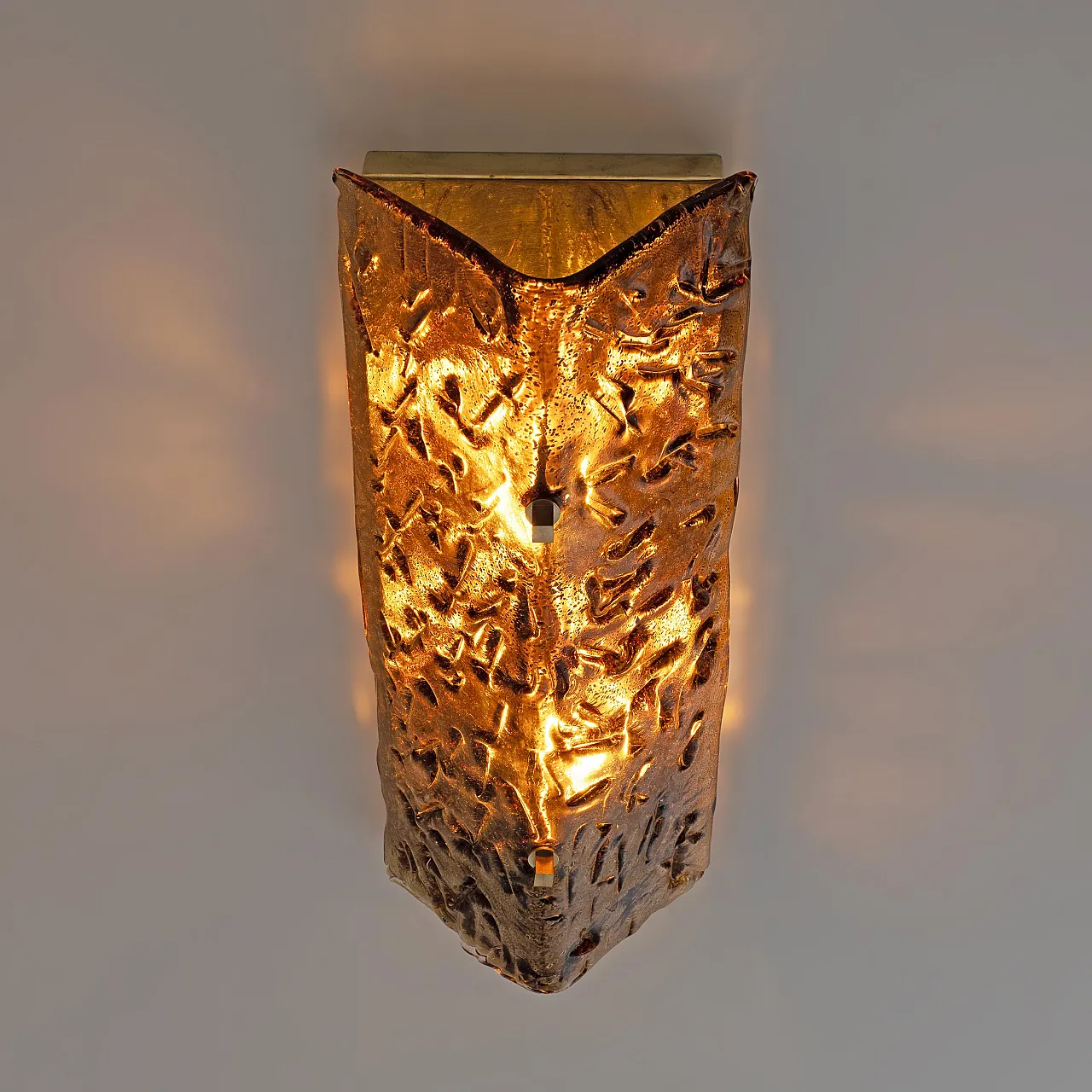 Coppia di lampade in vetro di Murano ambrato e ottone, anni 2000 8