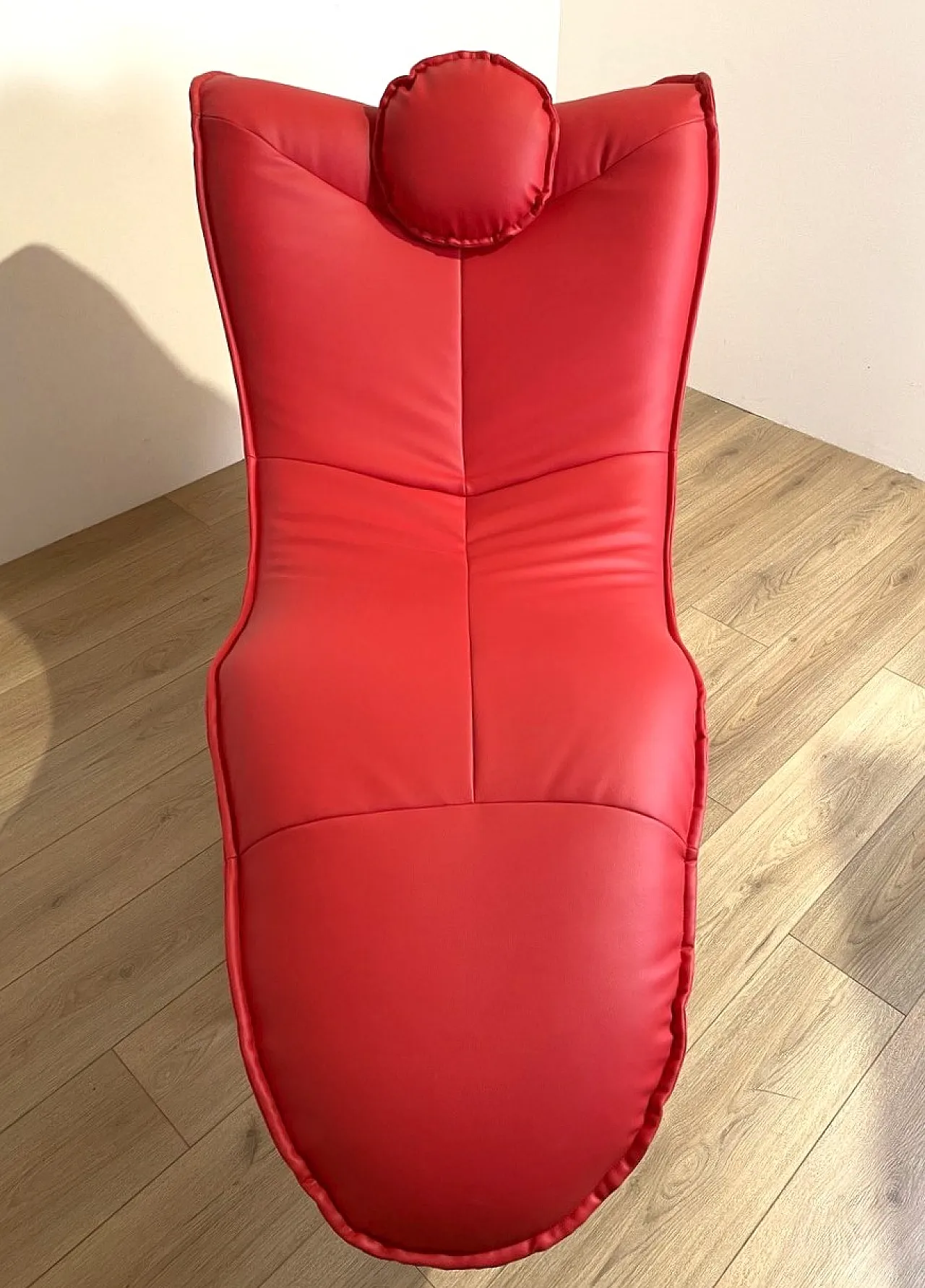 Jane Worthington, Chaise Longue DS151 for de headquarters' 90s 6