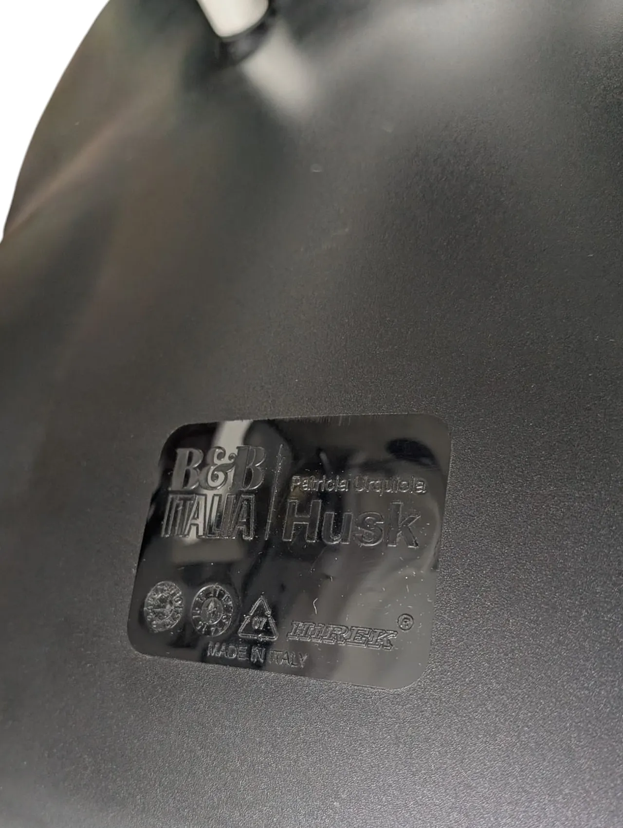 Poltrona B&B mod. Husk disegnata da Patricia Urquiola, 2011 17