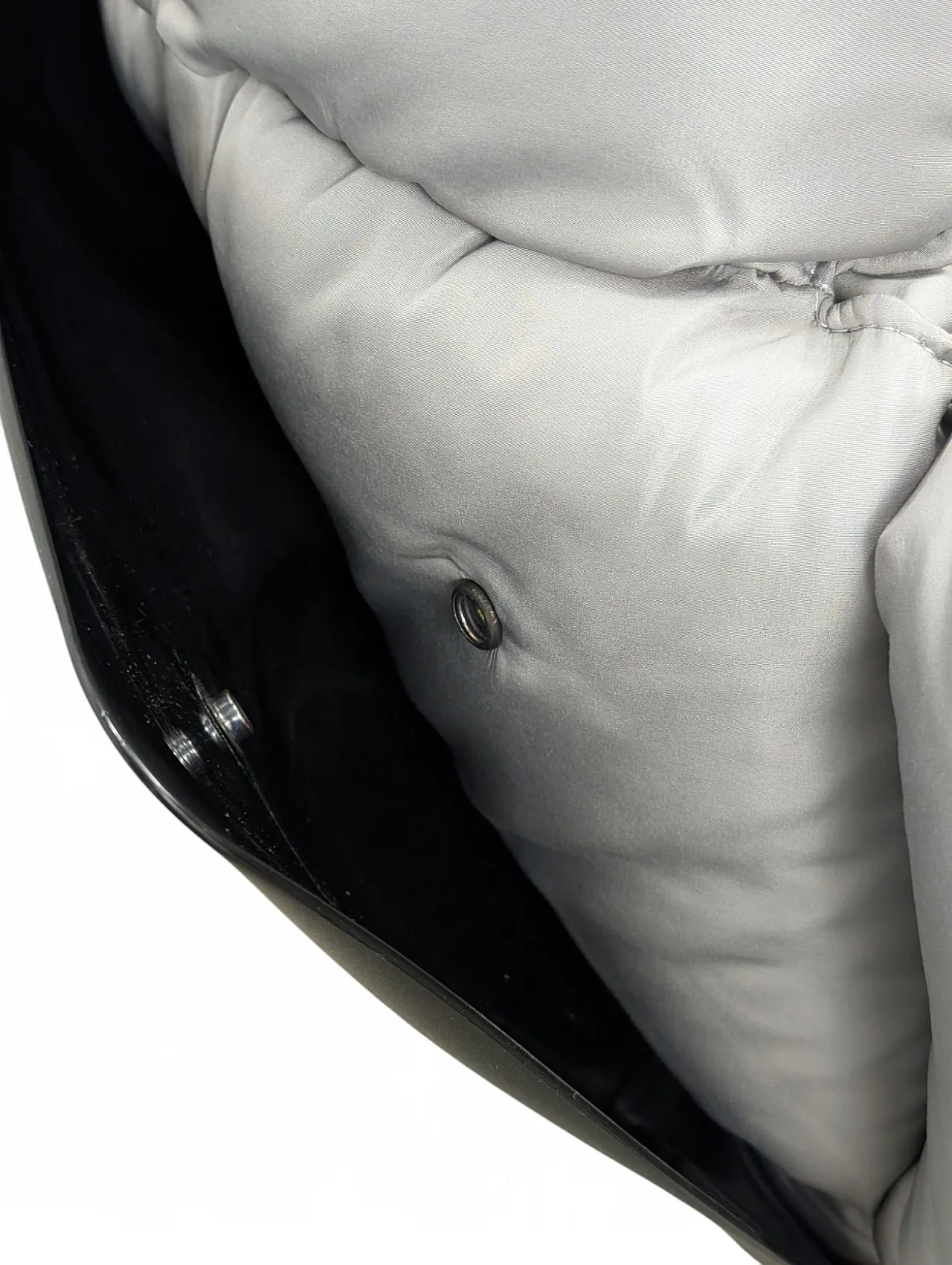 Poltrona B&B mod. Husk disegnata da Patricia Urquiola, 2011 19