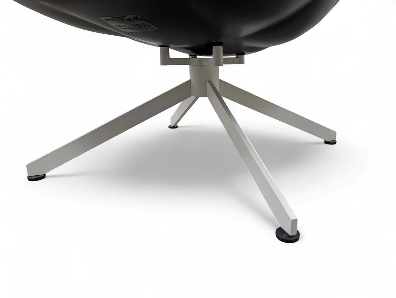 Poltrona B&B mod. Husk disegnata da Patricia Urquiola, 2011 21