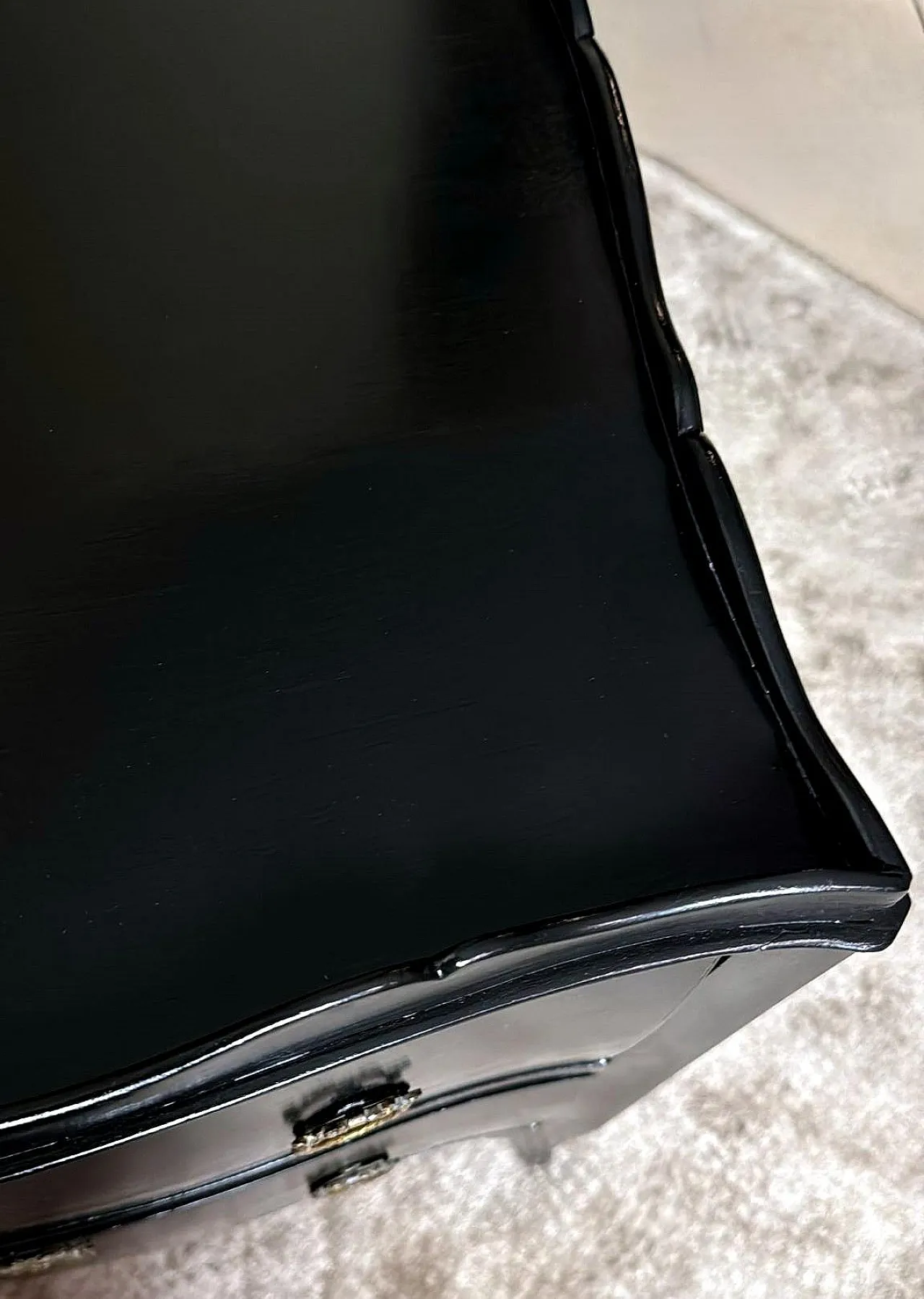 Walnut and bronze chest of drawers in Louis XV style, 18th century 16