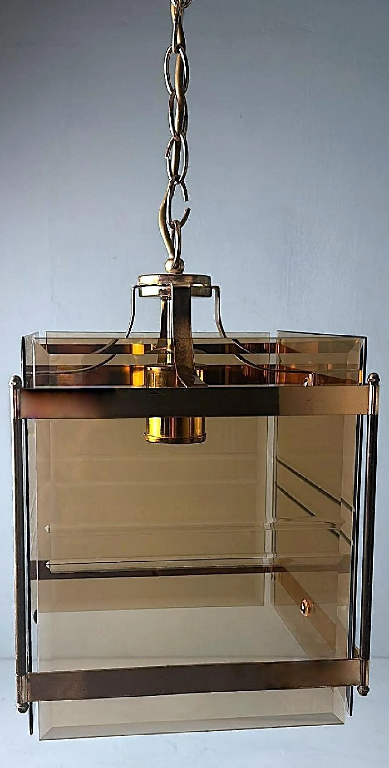 Lampadario in ottone stile Sciolari con vetro smussato fumé, anni '70 4