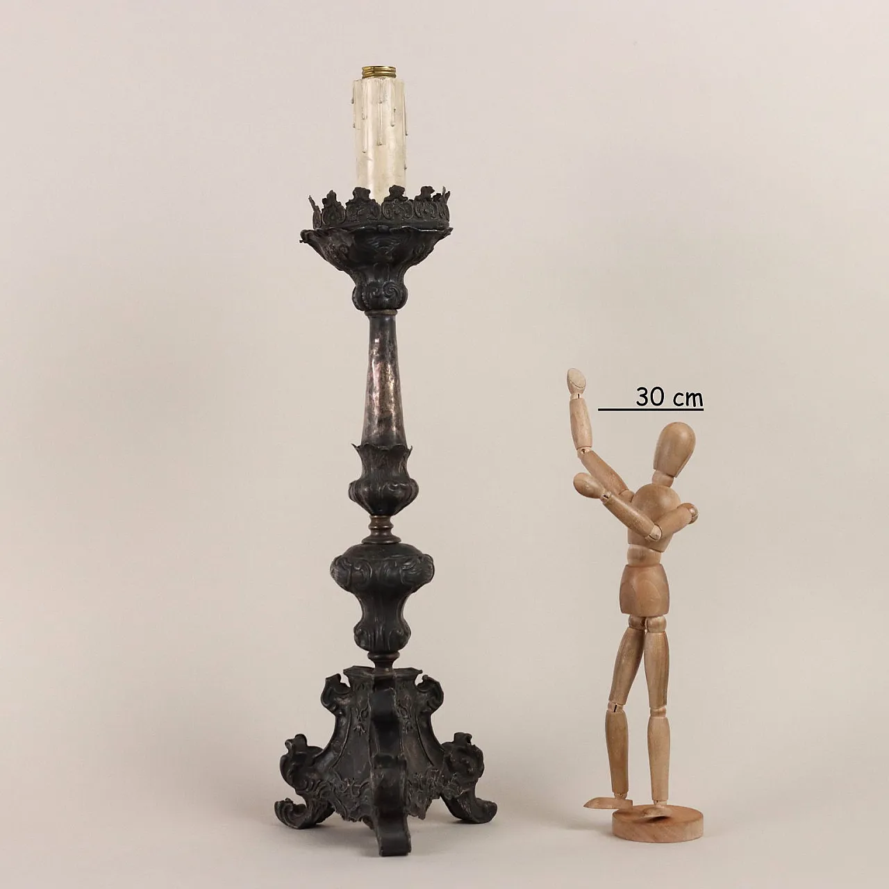 Torciere in lamierino sbalzato, '700 2