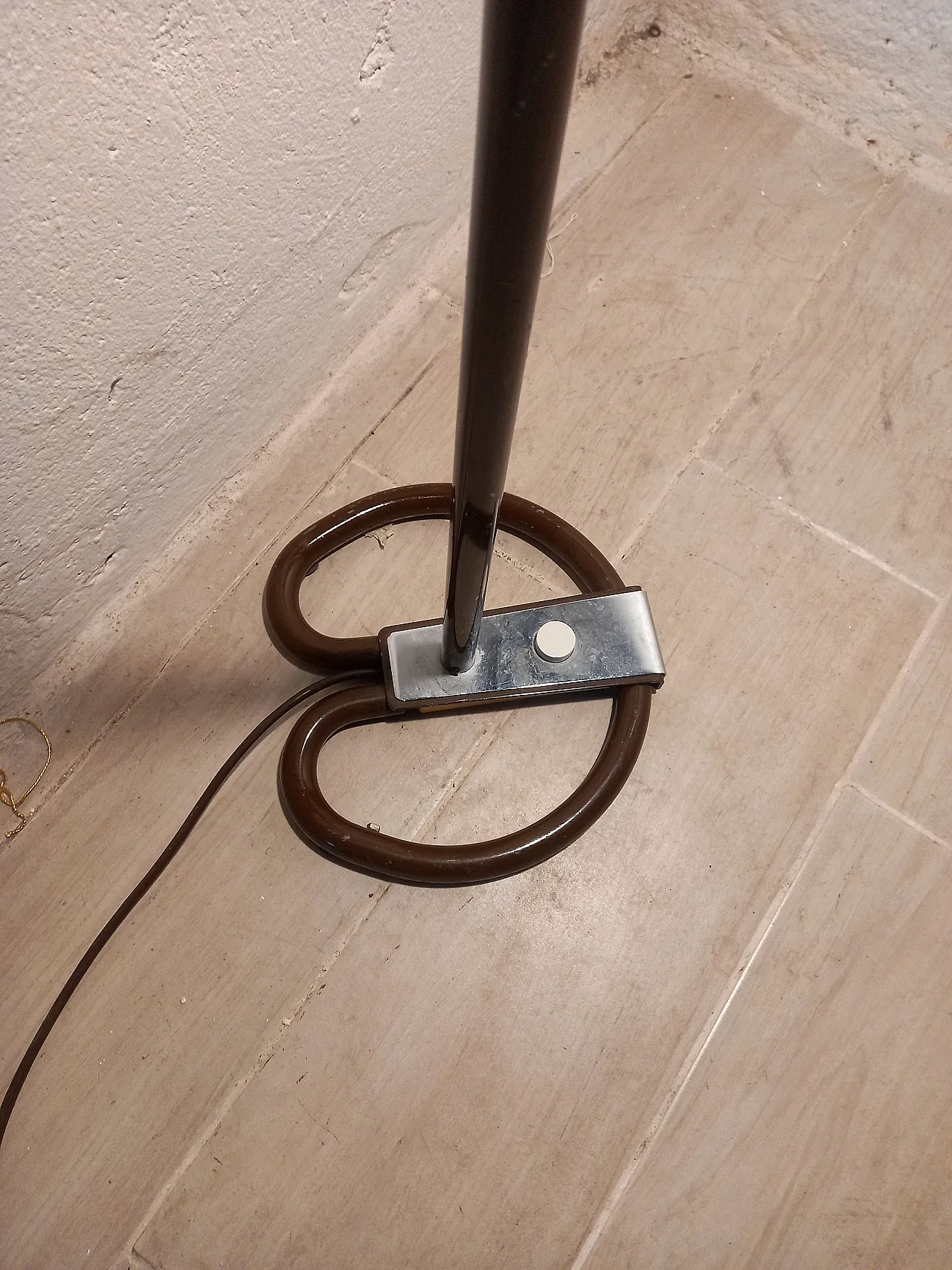 Bumling ground lamp Atelje Lyktan Sweden production 2