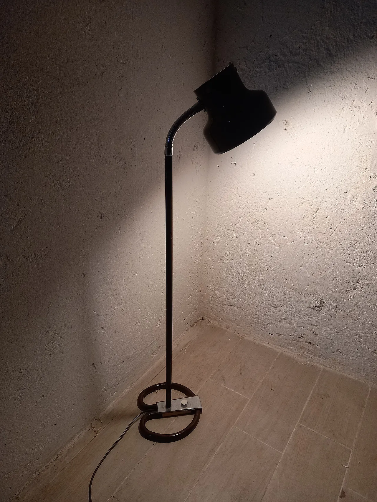 Bumling ground lamp Atelje Lyktan Sweden production 3
