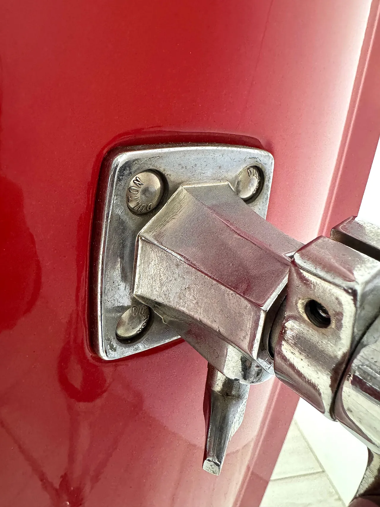 Specchiera Dulton di Yasuaki Samamoto per Li Quian, anni '80 7