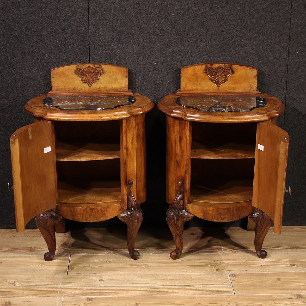 Pair of Italian bedside tables with marble top, 20th century 4