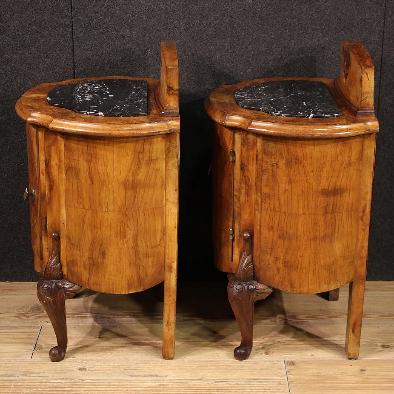 Pair of Italian bedside tables with marble top, 20th century 5