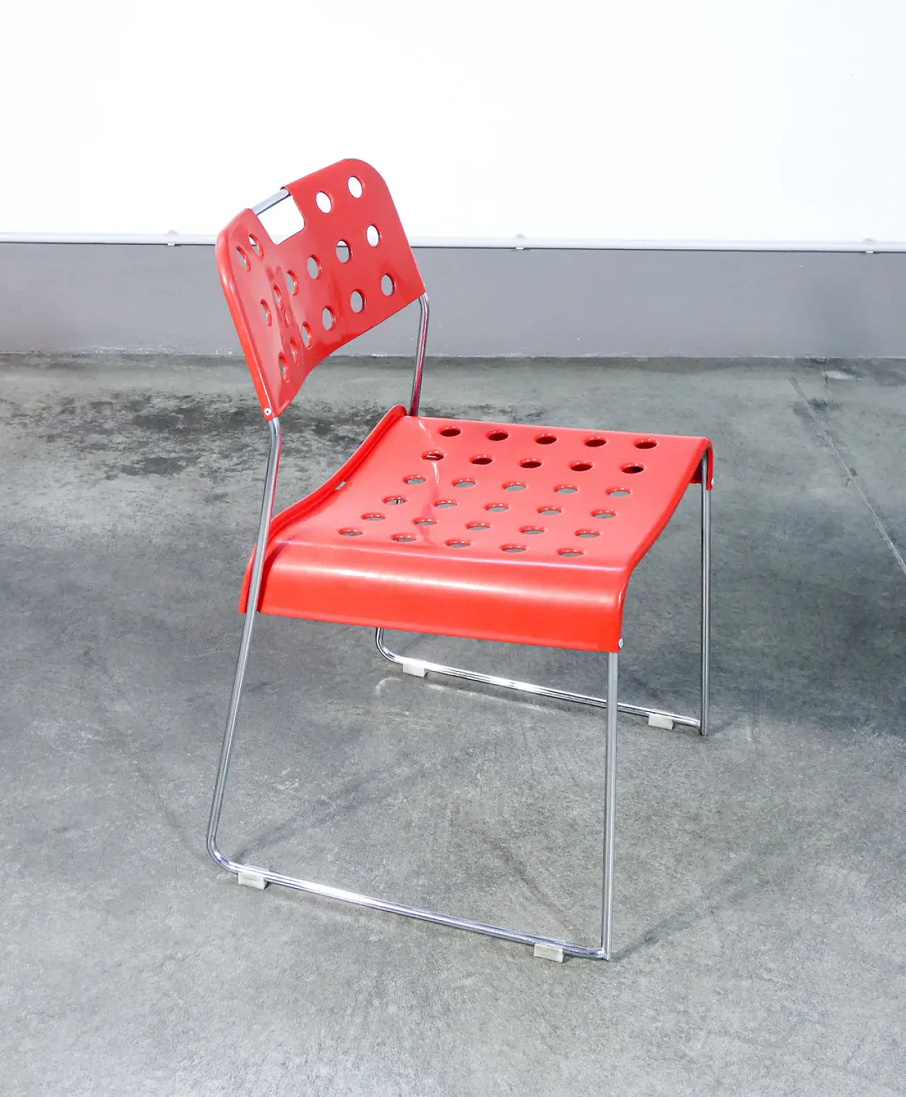 7 Omstak plastic and metal chairs, 1970s 3