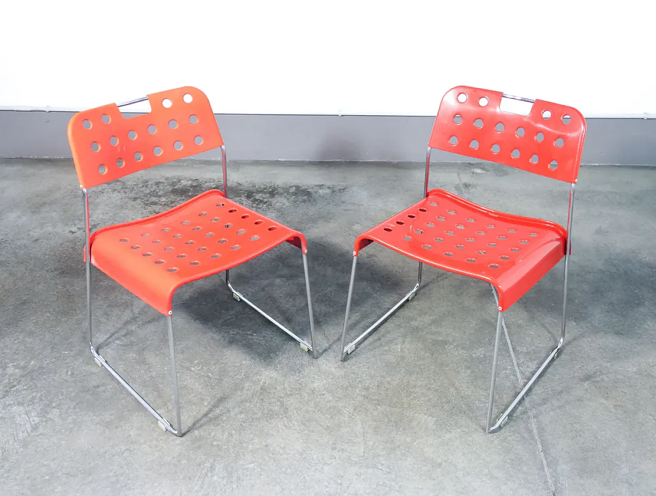 7 Omstak plastic and metal chairs, 1970s 10