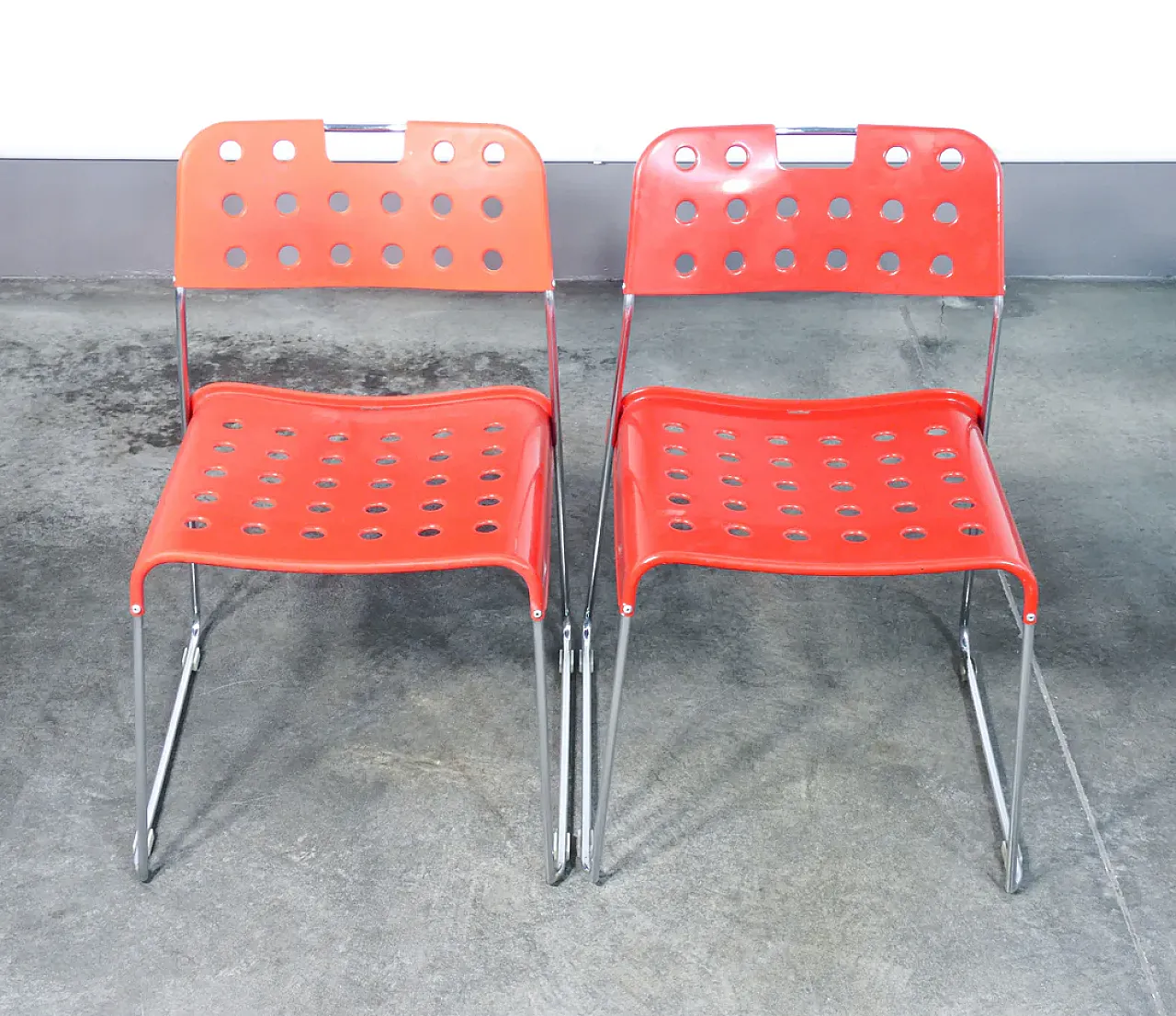 7 Omstak plastic and metal chairs, 1970s 11