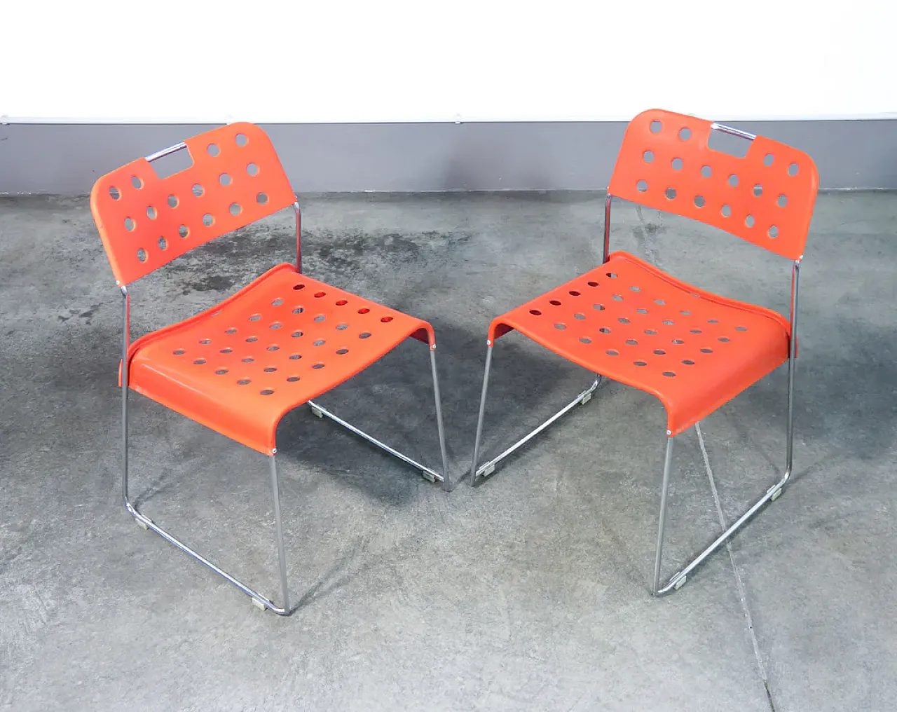 7 Omstak plastic and metal chairs, 1970s 13