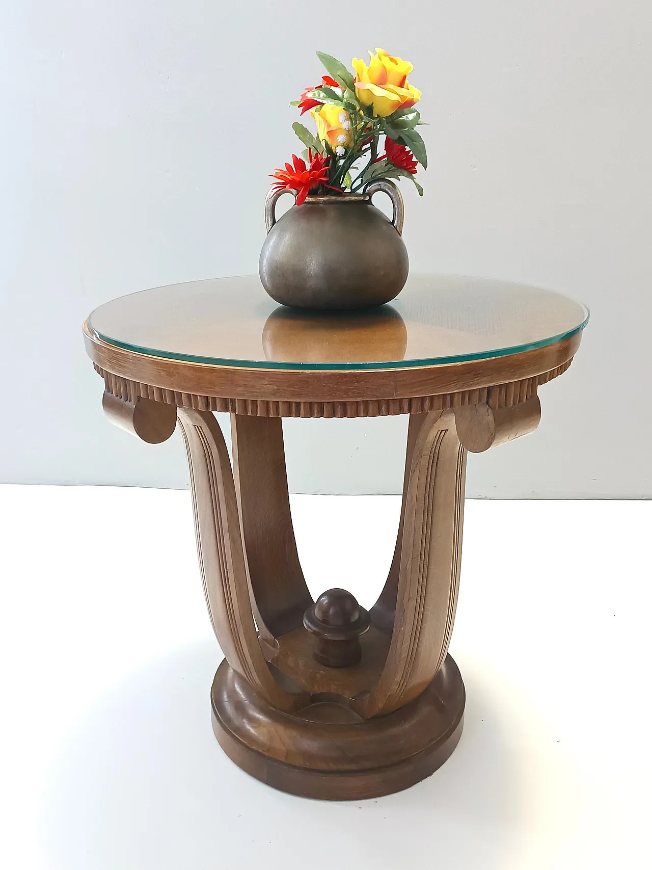 Tavolino rotondo in rovere e vetro Art Déco, anni '40 2