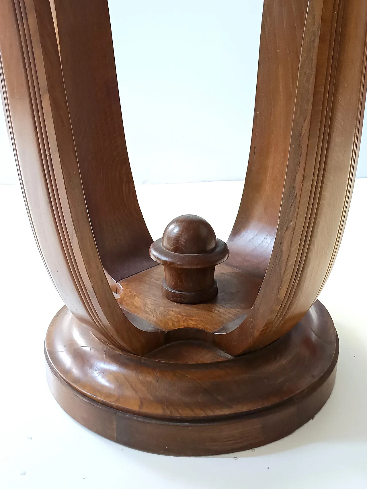 Tavolino rotondo in rovere e vetro Art Déco, anni '40 8