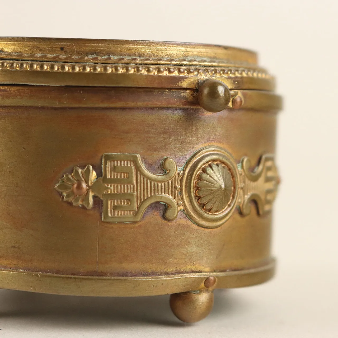 Scrigno in bronzo con coperchio in marmo, '800 6