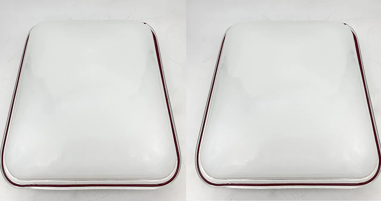 Coppia di plafoniere in vetro di Murano attribuite a Venini, anni '70 1