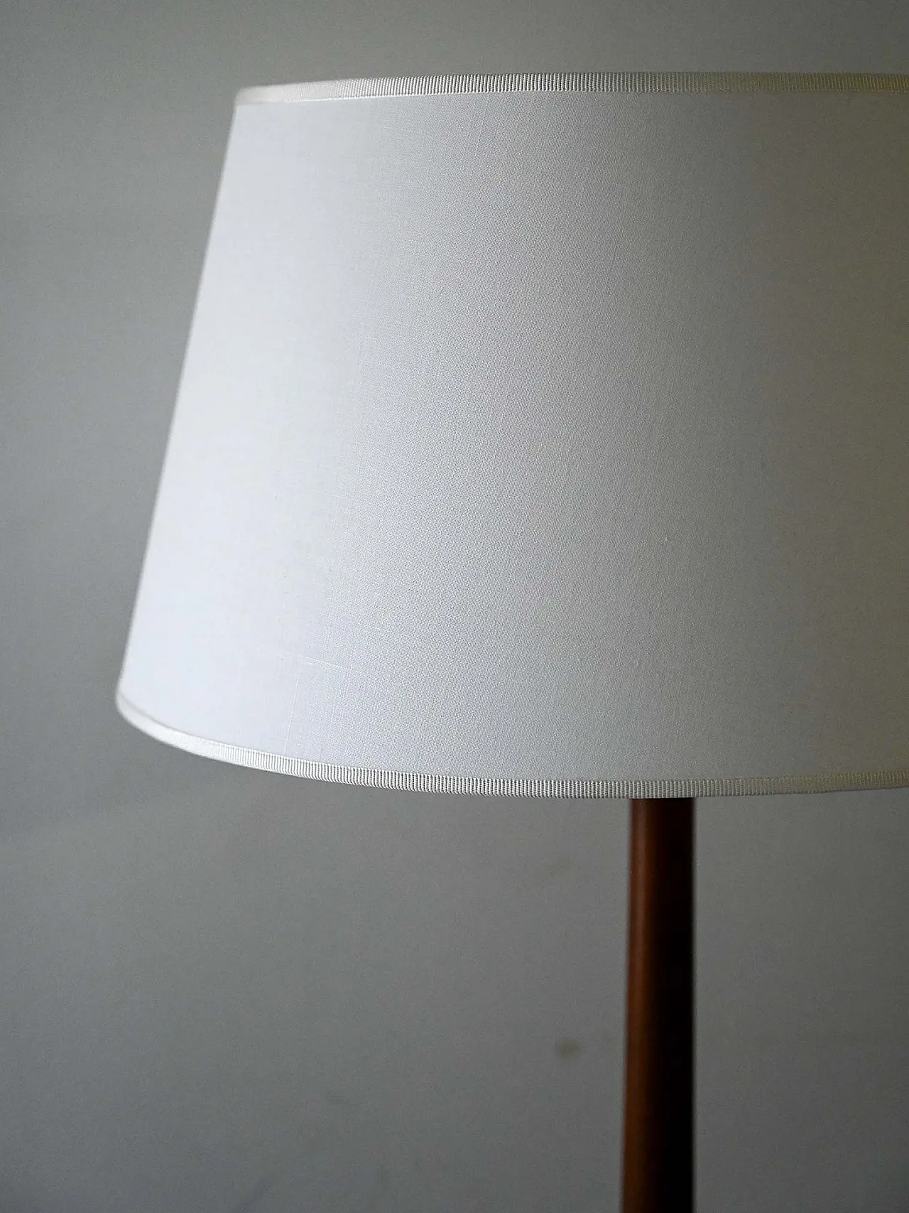 Lampada danese in teak tornito, anni’60 6