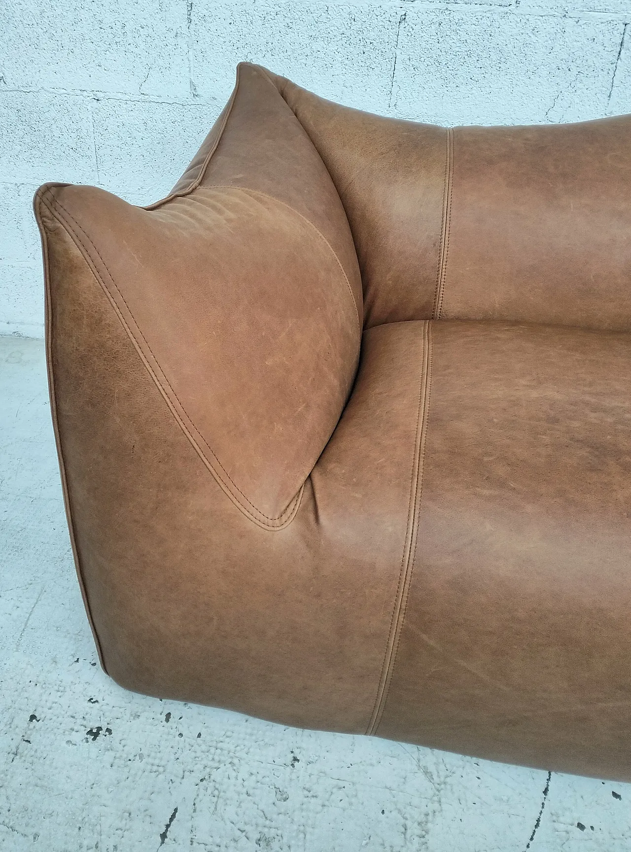 Le Bambole natural leather sofa by Mario Bellini for B&B Italia 1970s 16