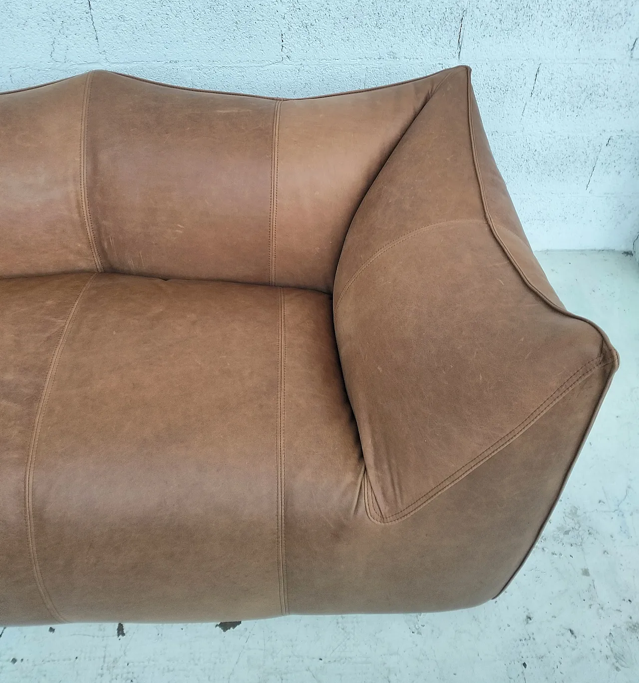 Le Bambole natural leather sofa by Mario Bellini for B&B Italia 1970s 17