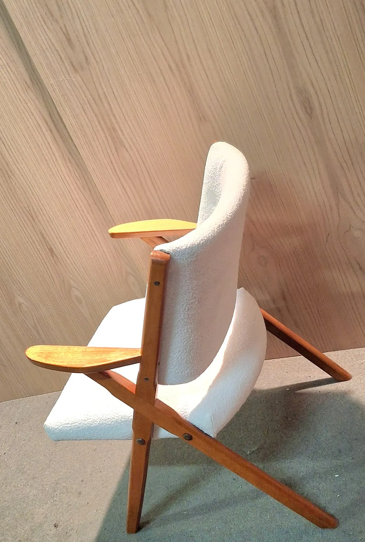 Armchair from the real 60s 2