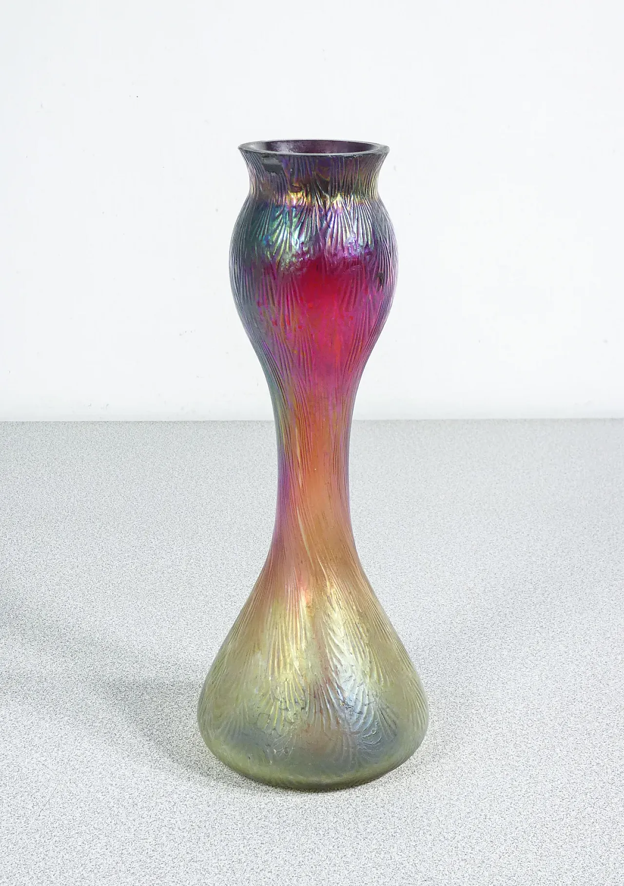 Vaso solifiore in vetro soffiato iridescente, primo '900 8