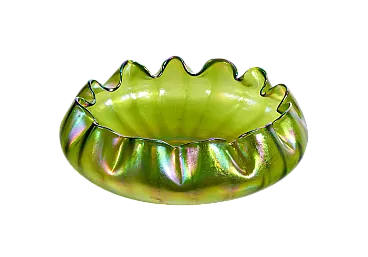 Ciotola in vetro soffiato iridescente, primo '900